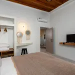 Voyaz Boutique & -old Town شقة