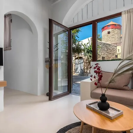 Voyaz Boutique & -old Town Apartment